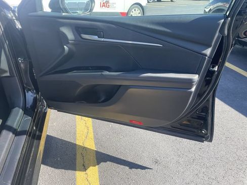 Used 2025 Toyota Camry LE FWD image 39