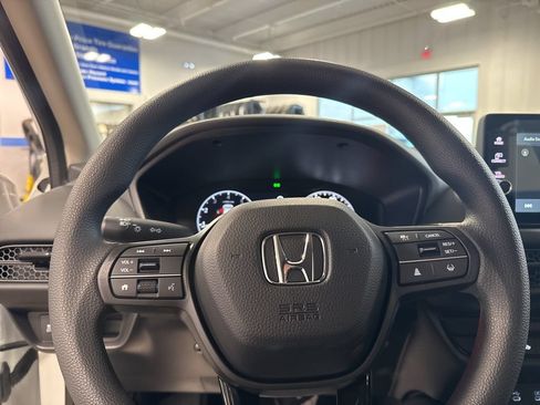New 2026 Honda HR-V LX image 14