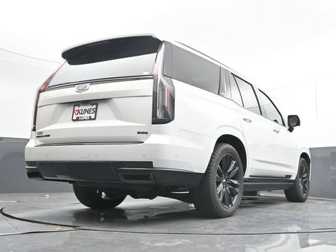Used 2021 Cadillac Escalade Sport w/ Driver Assist Tech Package AWD/4WD image 49