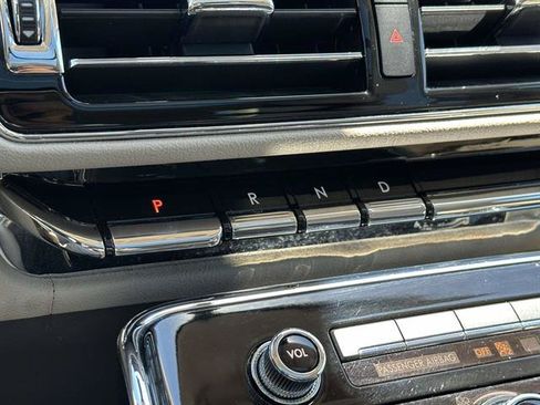 Used 2022 Lincoln Navigator Reserve AWD/4WD image 44