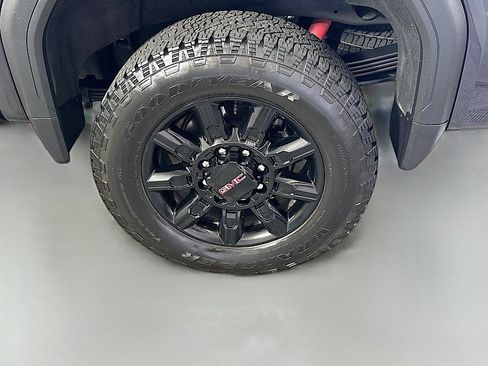 Used 2024 GMC Sierra 2500 AT4 w/ AT4 Premium Plus Package AWD/4WD image 33
