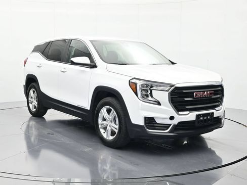 Used 2024 GMC Terrain SLE AWD/4WD image 3