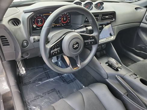 Used 2025 Nissan Z Performance w/ Floor Mat Package RWD image 14