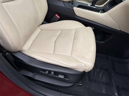 Used 2018 Cadillac XT5 Premium Luxury image 10