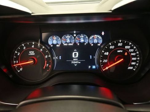 Used 2020 Chevrolet Camaro SS RWD image 28