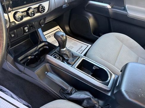 Used 2018 Toyota Tacoma SR5 image 23