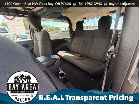 Used 2023 Jeep Wrangler Sport AWD/4WD image 18