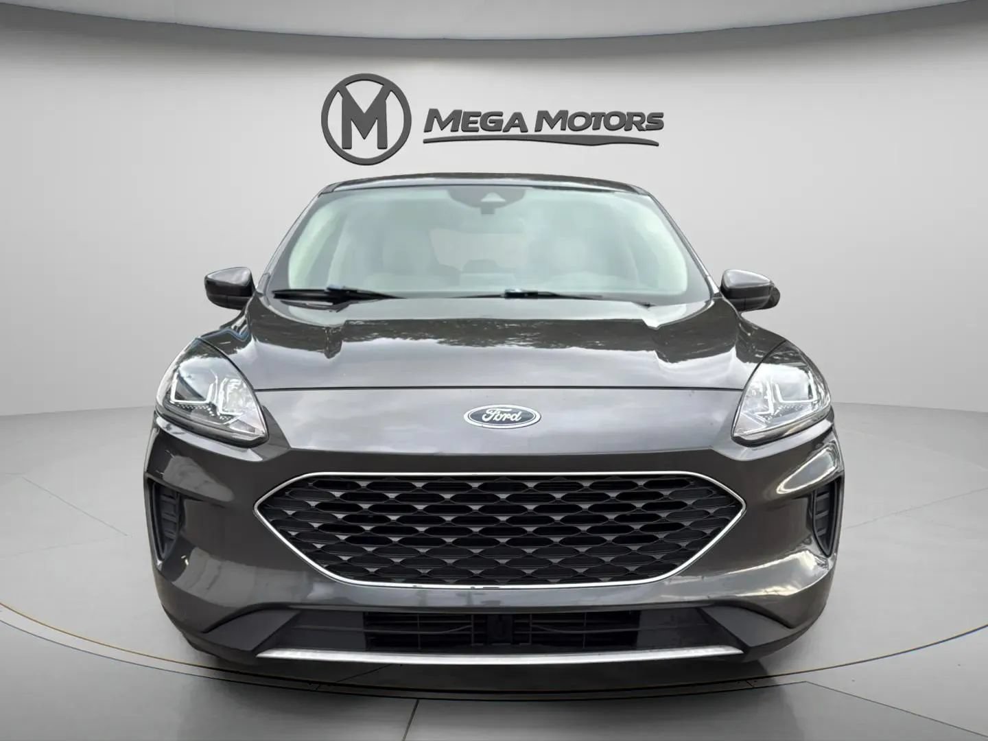 Used 2020 Ford Escape SE FWD image 8