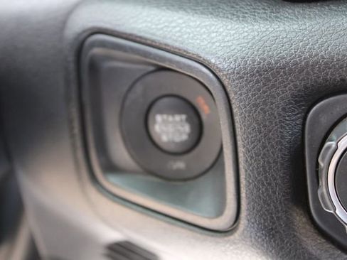 Used 2025 Jeep Wrangler Sport AWD/4WD image 39