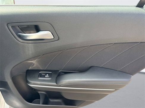 Used 2022 Dodge Charger SXT image 19