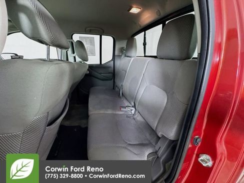 Used 2016 Nissan Frontier SV image 21