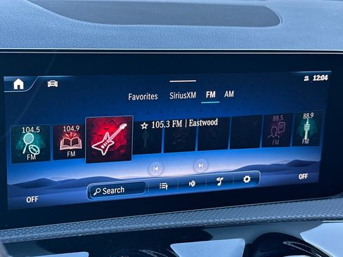 Used 2025 Mercedes-Benz CLA 250 4MATIC image 25