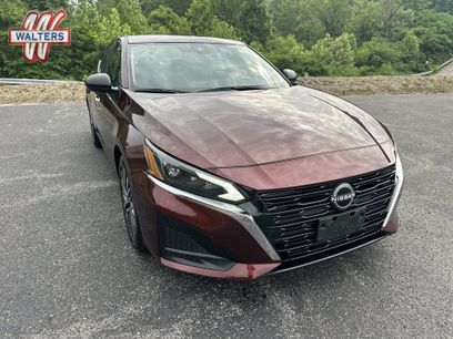 Used 2024 Nissan Altima 2.5 SV