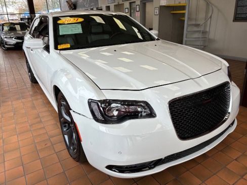 Used 2021 Chrysler 300 S image 1