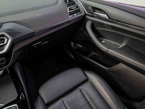 Used 2023 BMW X4 xDrive30i w/ M Sport Package image 18