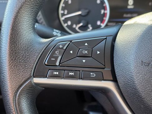 Used 2024 Nissan Sentra SV image 18