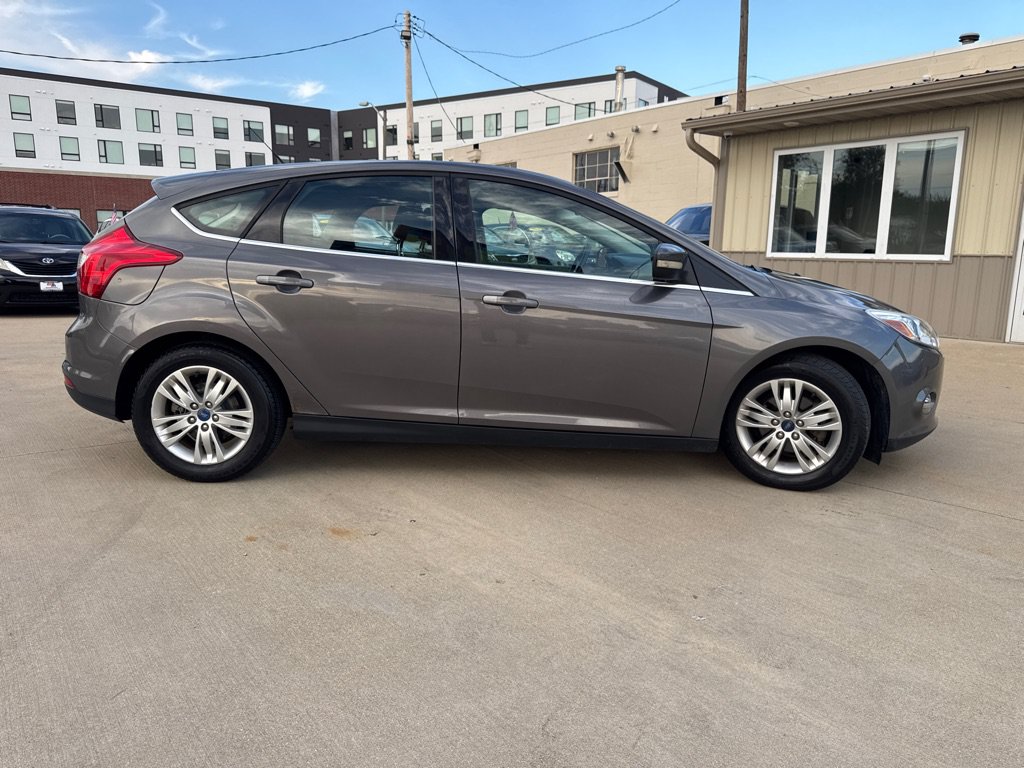 Used 2012 Ford Focus SEL FWD image 5