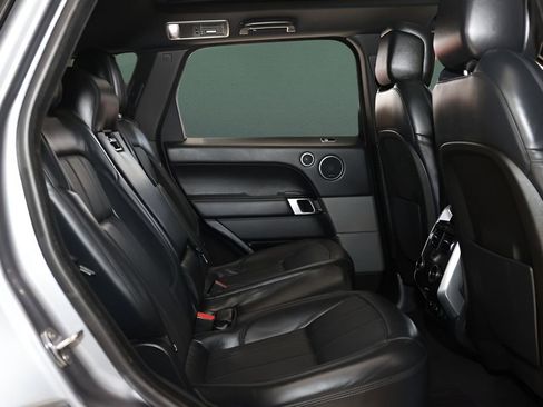 Used 2020 Land Rover Range Rover Sport HSE Dynamic image 14