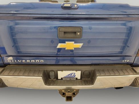 Used 2016 Chevrolet Silverado 2500 LTZ w/ LTZ Plus Package image 25