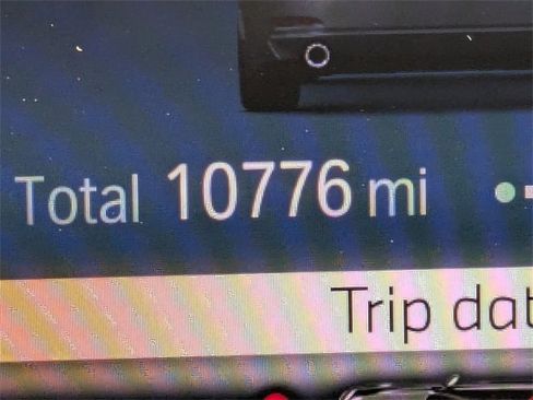 Used 2024 BMW 330e image 31