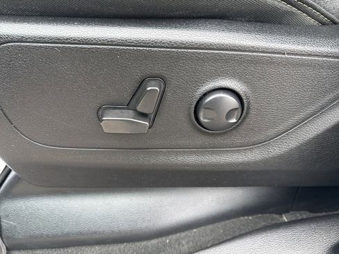 Used 2022 RAM 1500 Big Horn image 16