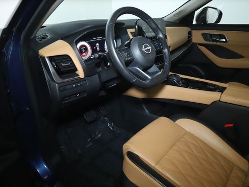 Certified 2023 Nissan Rogue Platinum w/ Platinum Premium Package AWD/4WD image 20