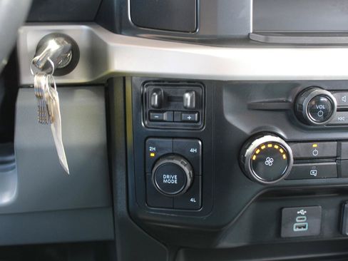 Used 2024 Ford F350 XL AWD/4WD image 35
