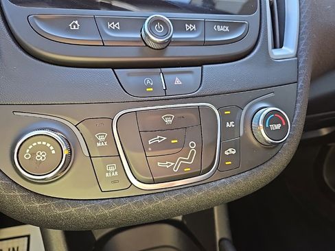 Used 2022 Chevrolet Malibu LS image 49