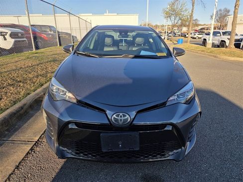 Used 2019 Toyota Corolla SE image 2