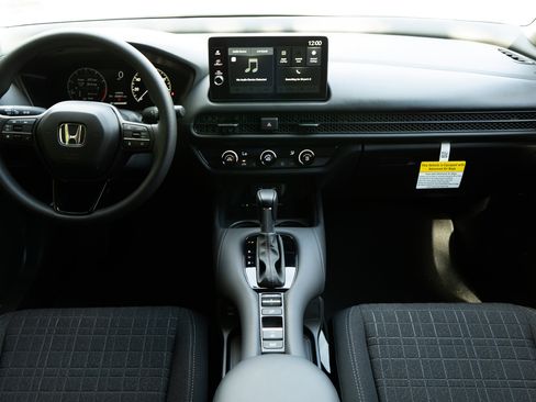 Certified 2026 Honda HR-V LX image 19