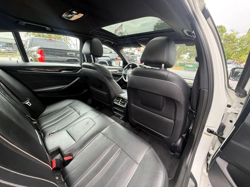 Used 2019 BMW 530i w/ Convenience Package RWD image 28