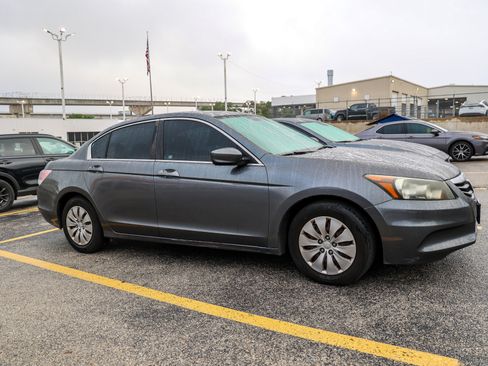 Used 2012 Honda Accord LX image 7