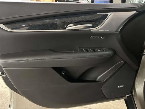 Used 2023 Cadillac XT5 Premium Luxury AWD/4WD image 17