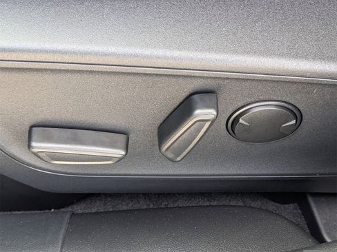 New 2026 Ford Escape BASE image 22