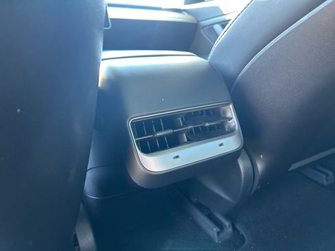 Used 2020 Tesla Model 3 Standard Range image 27