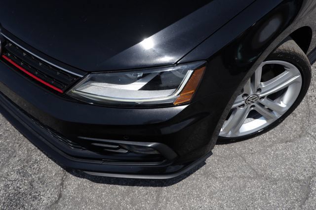 Used 2017 Volkswagen Jetta GLI FWD image 27
