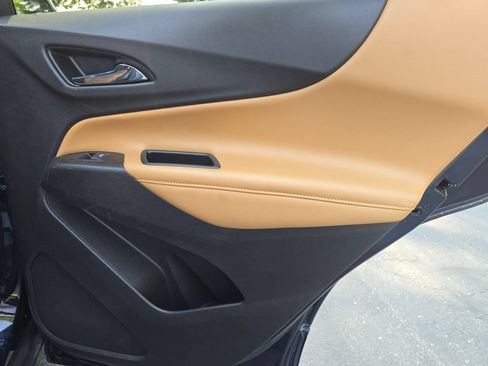 Used 2020 Chevrolet Equinox Premier AWD/4WD image 15