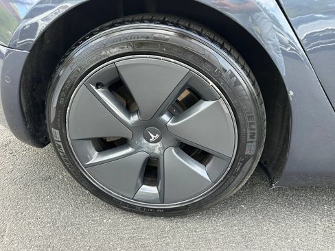 Used 2021 Tesla Model 3 Standard Range Plus RWD image 13