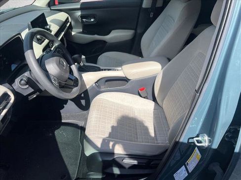 Used 2025 Honda HR-V LX image 11