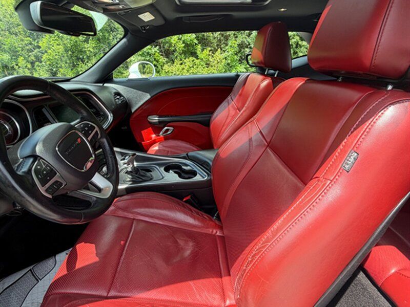 Used 2015 Dodge Challenger SXT Plus RWD image 13