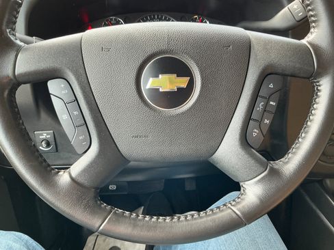 Used 2021 Chevrolet Express 3500 w/ Driver Convenience Package image 13