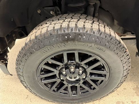 Used 2019 Ford F250 Lariat image 23