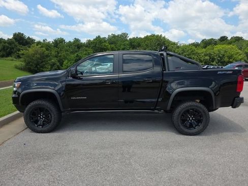 Used 2021 Chevrolet Colorado ZR2 w/ ZR2 Midnight Special Edition AWD/4WD image 2