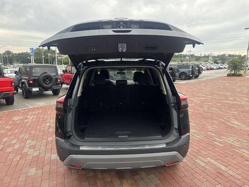 Used 2021 Nissan Rogue SV w/ Premium Package FWD image 21