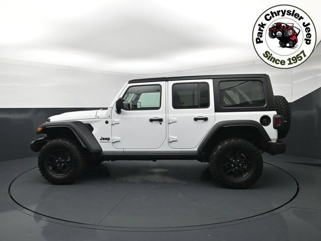 Used 2024 Jeep Wrangler Unlimited Sport AWD/4WD image 3