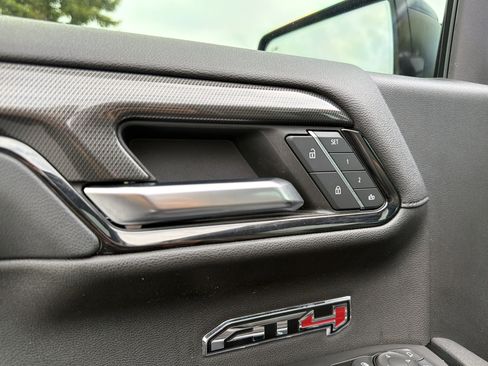 Used 2024 GMC Sierra 1500 AT4 w/ Technology Package AWD/4WD image 26