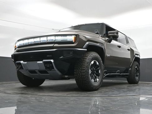Used 2024 GMC Hummer EV 3X w/ Extreme Off-Road Package AWD/4WD image 49