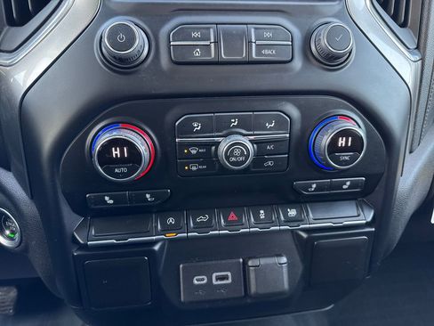 Used 2021 Chevrolet Silverado 1500 LT image 31