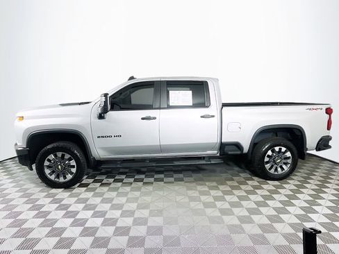 Used 2022 Chevrolet Silverado 2500 Custom w/ Custom Convenience Package AWD/4WD image 5