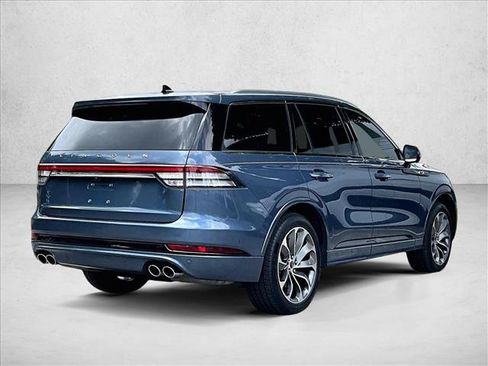 Used 2021 Lincoln Aviator Grand Touring w/ Equipment Group 301A AWD/4WD image 2